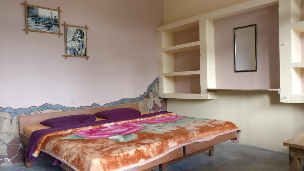 White Rabbit Guest House Dharamshala Buitenkant foto